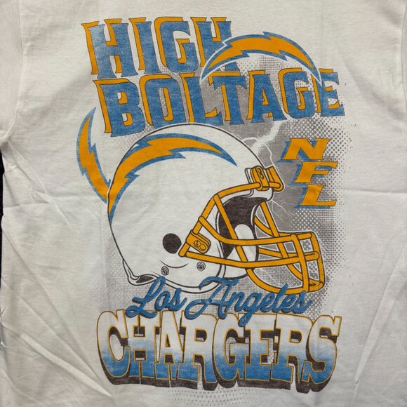 Los Angeles Chargers Helmet High Boltage NFL Team T-Shirt M - Picture 2 of 4